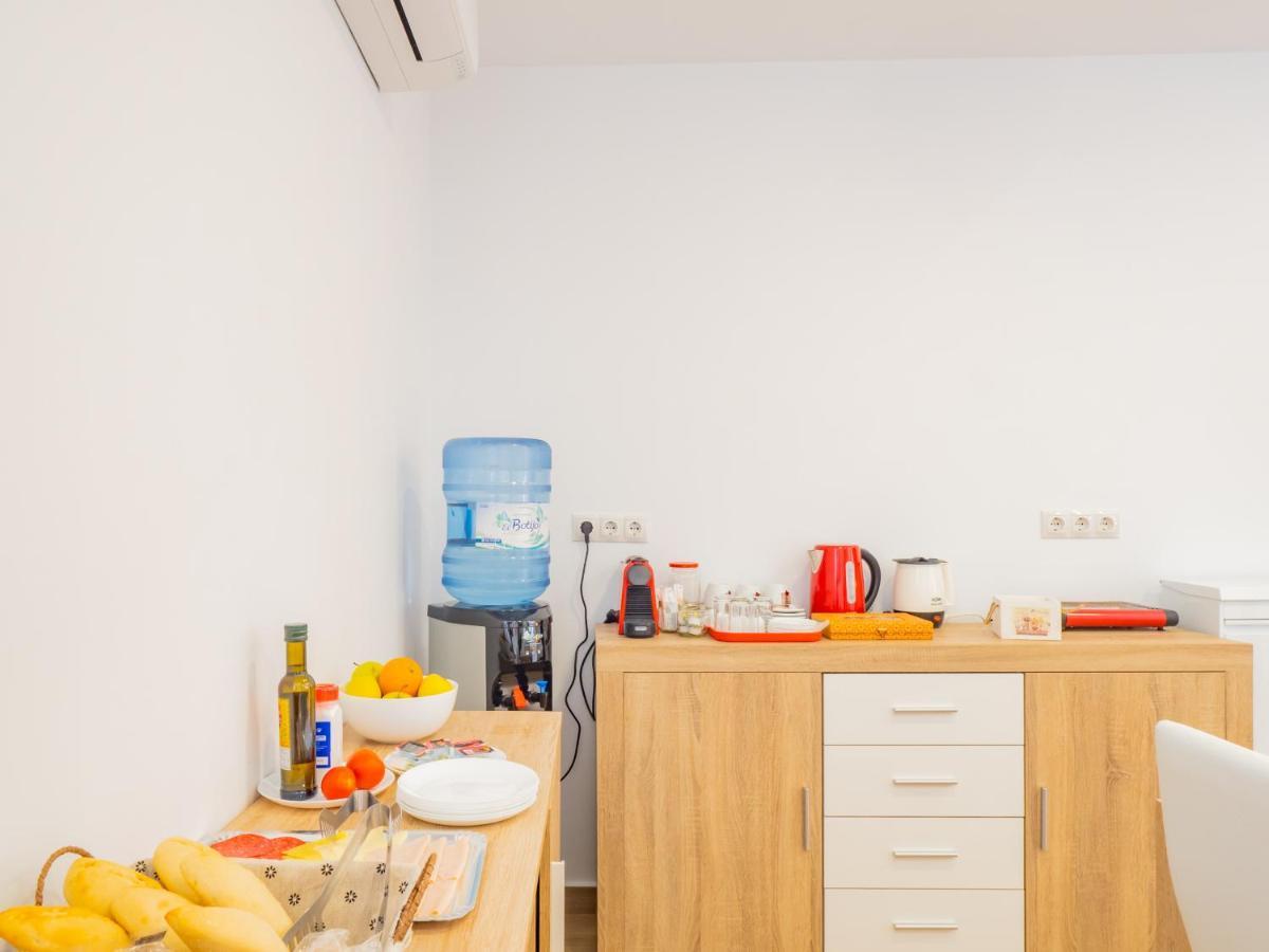 Cubo'S Hostal William'S Sunny 5 With Breakfast Torre de Benagalbon Esterno foto