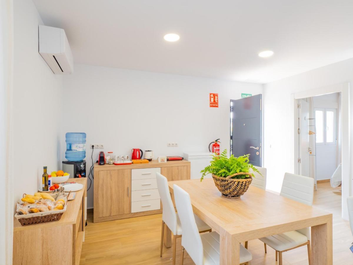 Cubo'S Hostal William'S Sunny 5 With Breakfast Torre de Benagalbon Esterno foto
