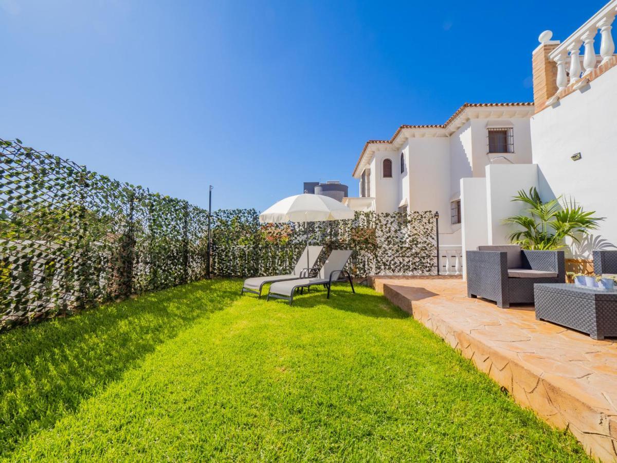 Cubo'S Hostal William'S Sunny 5 With Breakfast Torre de Benagalbon Esterno foto
