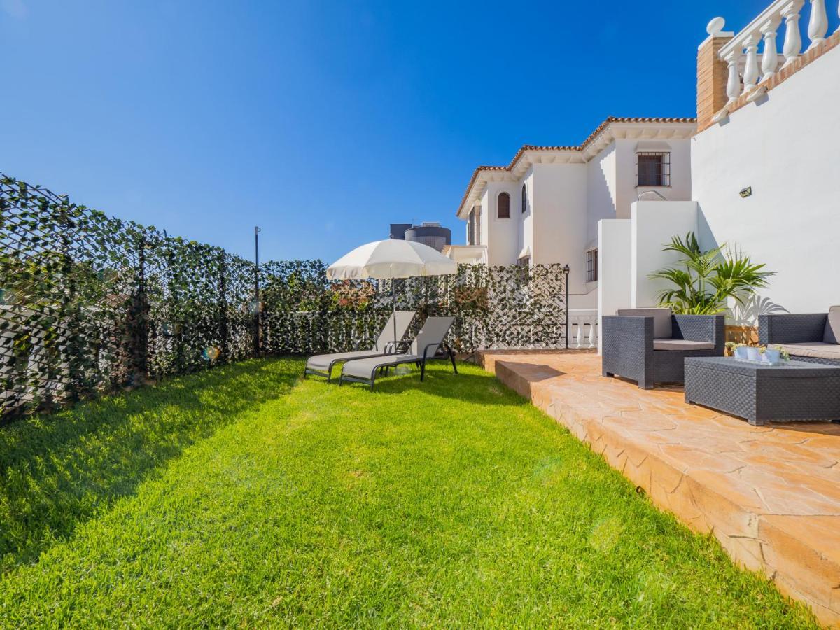 Cubo'S Hostal William'S Sunny 5 With Breakfast Torre de Benagalbon Esterno foto